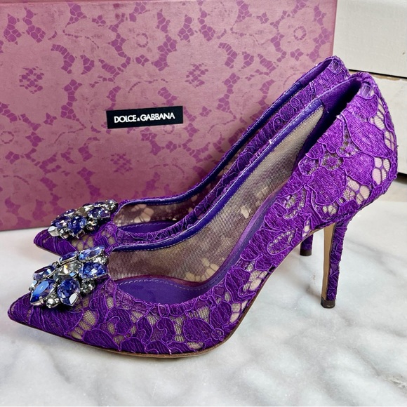 Dolce & Gabbana 'Bellucci' Lace & Crystal Pumps - Picture 3 of 9